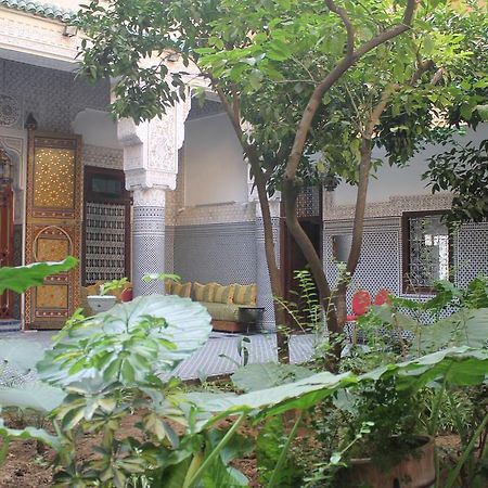 Riad Les Chrifis Navette Aeroport 24 Sur 24 Fes Exterior photo