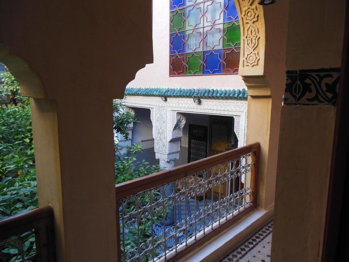 Riad Les Chrifis Navette Aeroport 24 Sur 24 Fes Room photo
