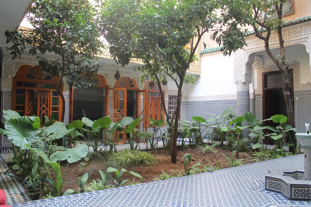 Riad Les Chrifis Navette Aeroport 24 Sur 24 Fes Room photo