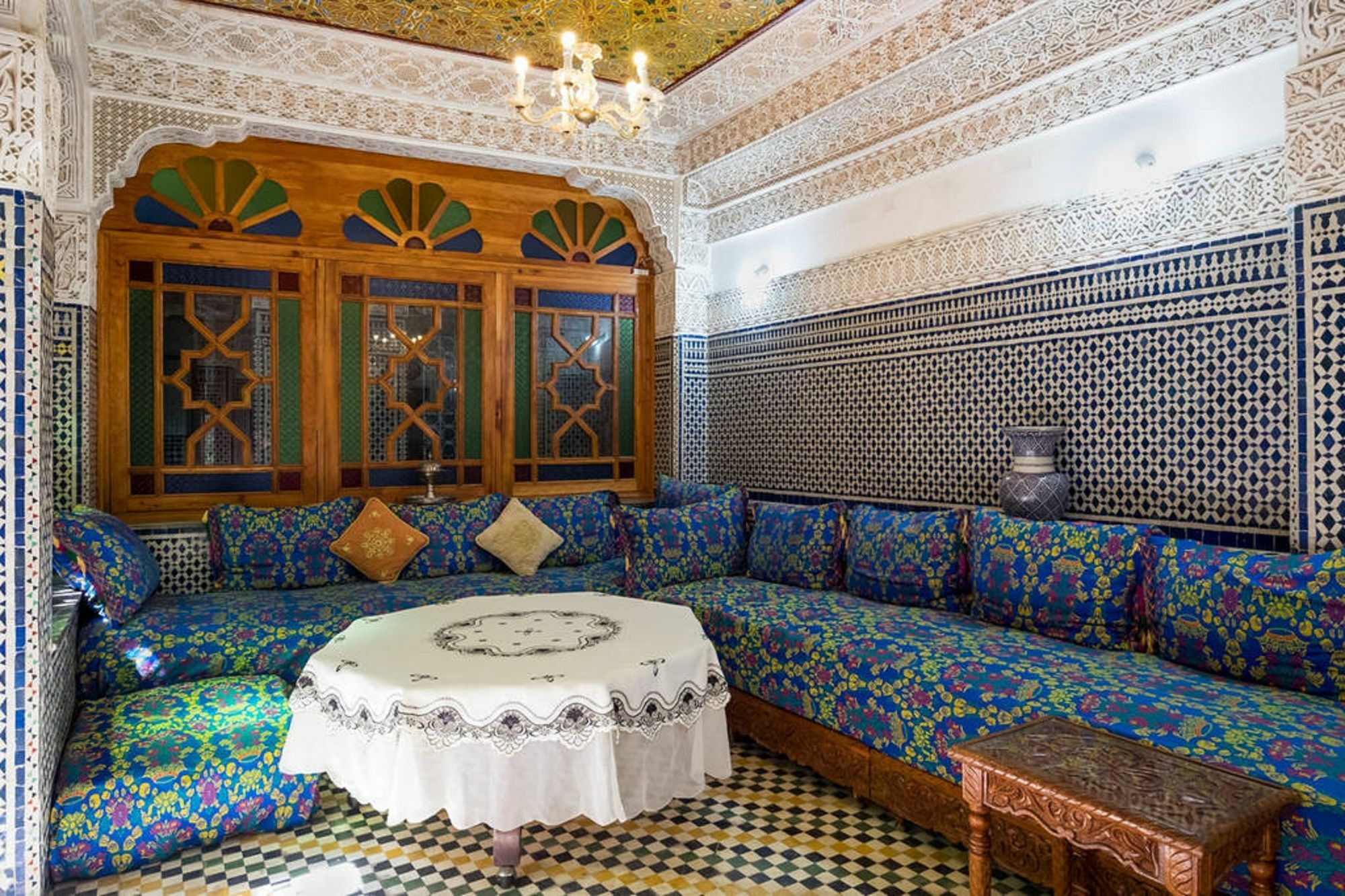 Riad Les Chrifis Navette Aeroport 24 Sur 24 Fes Exterior photo